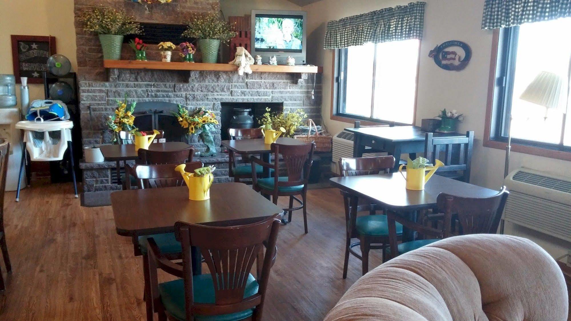 Inn Riverside Cold Spring